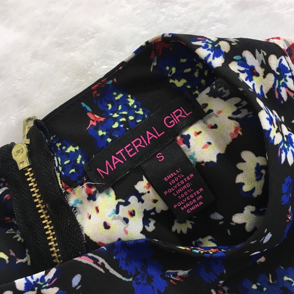 Material Girl Floral Romper Slit Sleeves Size S - Picture 5 of 7
